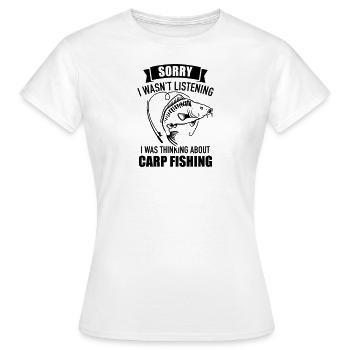 Karpfen - Frauen T-Shirt - Weiß - Vorne - AI Model Female 172 dark (172cm)