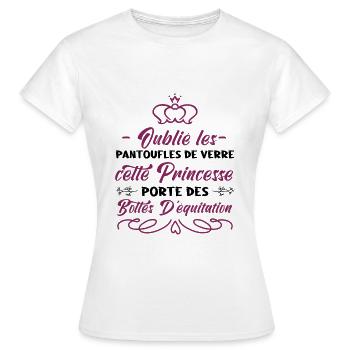 Cette Princesse Porte Des Bottes D'équitation - T-shirt Femme - blanc - Devant - AI Model Female 172 dark (172cm)