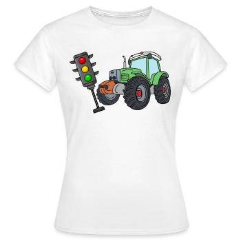Ein Traktor fährt die Ampel um Ampel muss weg - Frauen T-Shirt - Weiß - Vorne - AI Model Female 172 dark (172cm)