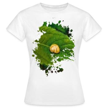 Schneckenhaus - Frauen T-Shirt - Weiß - Vorne - AI Model Female 172 dark (172cm)