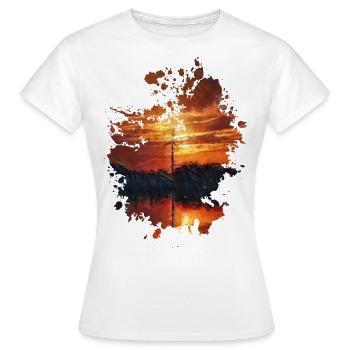 Sonnenuntergang - Frauen T-Shirt - Weiß - Vorne - AI Model Female 172 dark (172cm)