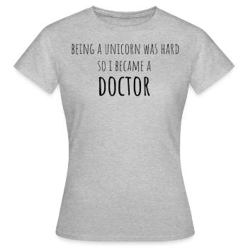 Doktortitel Promotion Doktorand Spruch - Frauen T-Shirt - Grau meliert - Vorne - AI Model Female 172 dark (172cm)