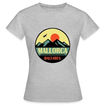 Mallorca Baleares - Frauen T-Shirt - Grau meliert - Vorne - AI Model Female 172 dark (172cm)