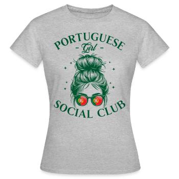 Femme Social Club Fille Portugaise - T-shirt Femme - gris chiné - Devant - AI Model Female 172 dark (172cm)