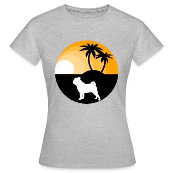 Funny Pug at Sunset / Pug Life - Women's T-Shirt - heather grey - Front - AI Model Female 172 dark (172cm)