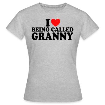Cadeau Pour Mamies J'Adore Être Appelée Mamie - T-shirt Femme - gris chiné - Devant - AI Model Female 172 dark (172cm)