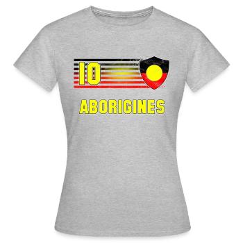 Équipe autochtone de football - T-shirt Femme - gris chiné - Devant - AI Model Female 172 dark (172cm)