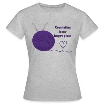 Häkeln ist mein glücklicher Ort - Frauen T-Shirt - Grau meliert - Vorne - AI Model Female 172 dark (172cm)
