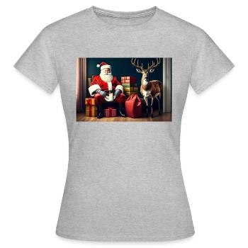 Santa Claus in one tie and underpants hugs a deer - Women's T-Shirt - heather grey - Front - AI Model Female 172 dark (172cm)