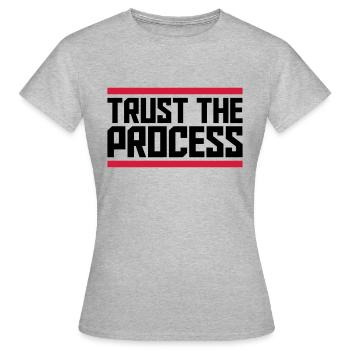 faire confiance au processus Devis - T-shirt Femme - gris chiné - Devant - AI Model Female 172 dark (172cm)