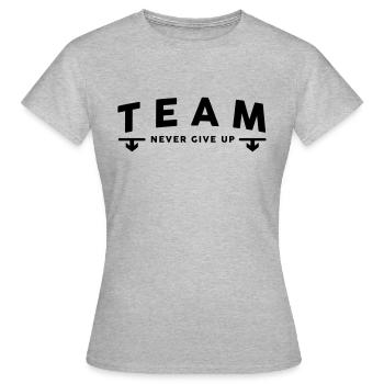 Team Equipe Membre - T-shirt Femme - gris chiné - Devant - AI Model Female 172 dark (172cm)