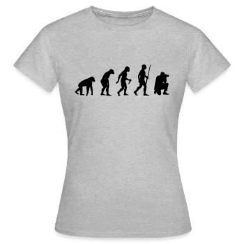 Photographer evolution - Frauen T-Shirt - Grau meliert - Vorne - AI Model Female 172 dark (172cm)