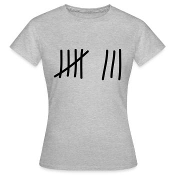 tage_zaehlen_8 - Frauen T-Shirt - Grau meliert - Vorne - AI Model Female 172 dark (172cm)