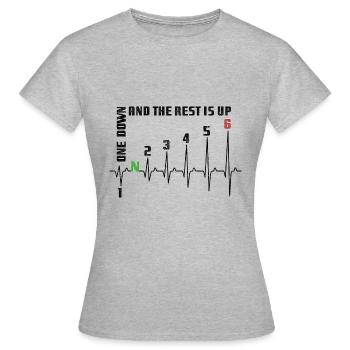 1N23456 Motorrad Gangschaltung - Adrenalin - Puls - Frauen T-Shirt - Grau meliert - Vorne - AI Model Female 172 dark (172cm)