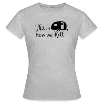 Voici comment nous sommes sur la route - T-shirt Femme - gris chiné - Devant - AI Model Female 172 dark (172cm)
