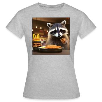 Waschbär im Fastfood Restaurant - Frauen T-Shirt - Grau meliert - Vorne - AI Model Female 172 dark (172cm)