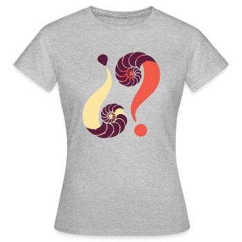 Énigme infinie. 03 Kiribila - T-shirt Femme - gris chiné - Devant - AI Model Female 172 dark (172cm)