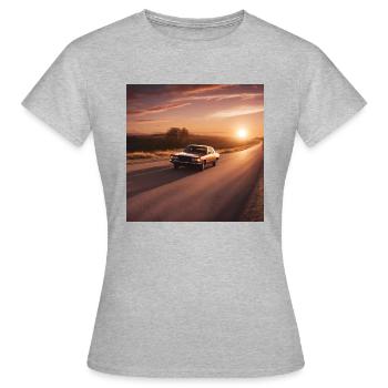 Auto fährt in den Sonnenuntergang - Frauen T-Shirt - Grau meliert - Vorne - AI Model Female 172 dark (172cm)