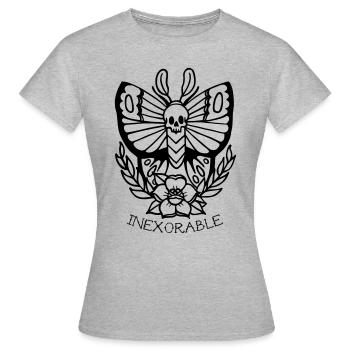 Traditionelle Tattoo-Motte - Frauen T-Shirt - Grau meliert - Vorne - AI Model Female 172 dark (172cm)
