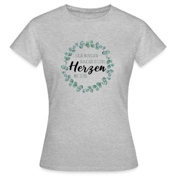 Kleine Menschen brauchen so große Herzen wie Deins - Frauen T-Shirt - Grau meliert - Vorne - AI Model Female 172 dark (172cm)