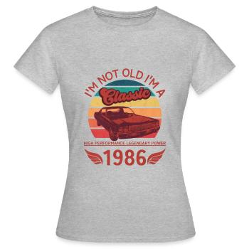 Ich bin nicht alt, ich bin ein Klassiker - Frauen T-Shirt - Grau meliert - Vorne - AI Model Female 172 dark (172cm)