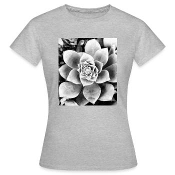 schwarz-weiße Blume - Frauen T-Shirt - Grau meliert - Vorne - AI Model Female 172 dark (172cm)