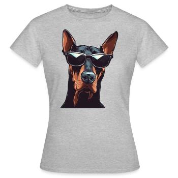 Doberman Wearing Sunglasses - Women's T-Shirt - heather grey - Front - AI Model Female 172 dark (172cm)