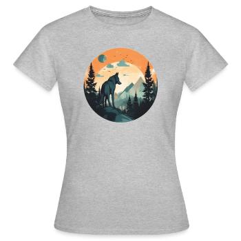 Wolf in den Bergen - Frauen T-Shirt - Grau meliert - Vorne - AI Model Female 172 dark (172cm)