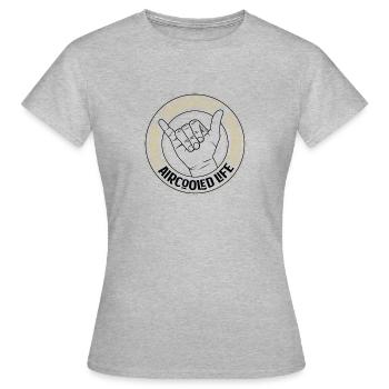 Air cooled Vdub Greeting / Shaka wave - Aircooled - Women's T-Shirt - heather grey - Front - AI Model Female 172 dark (172cm)