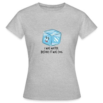 Water - Women's T-Shirt - heather grey - Front - AI Model Female 172 dark (172cm)