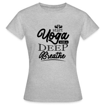 commencer le yoga avec une grande respiration - T-shirt Femme - gris chiné - Devant - AI Model Female 172 dark (172cm)