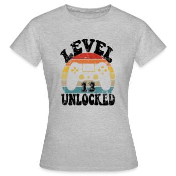 13 Birthday gift Funny 13th birthday Present - Frauen T-Shirt - Grau meliert - Vorne - AI Model Female 172 dark (172cm)