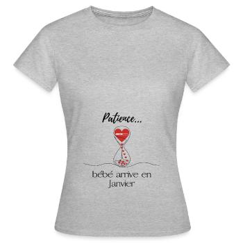 Annonce grossesse. Patience bébé arrive en Janvier - T-shirt Femme - gris chiné - Devant - AI Model Female 172 dark (172cm)