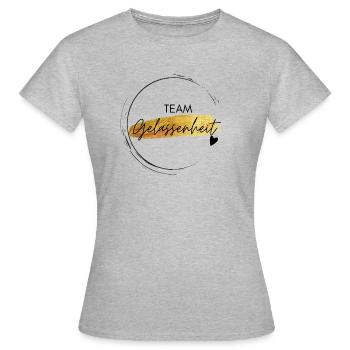 Team Gelassenheit - positives Denken - Affirmation - Frauen T-Shirt - Grau meliert - Vorne - AI Model Female 172 dark (172cm)