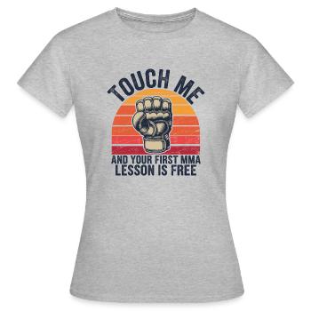 Selbstbewusst und kämpferisch - Frauen T-Shirt - Grau meliert - Vorne - AI Model Female 172 dark (172cm)