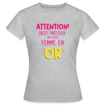 Objet precieux femme en or cadeau - T-shirt Femme - gris chiné - Devant - AI Model Female 172 dark (172cm)
