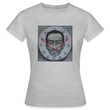 Finest Street Art Graffiti - Frauen T-Shirt - Grau meliert - Vorne - AI Model Female 172 dark (172cm)