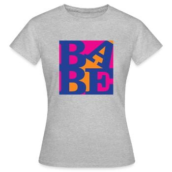 Babe WordPlay Original Kunst 7 - Frauen T-Shirt - Grau meliert - Vorne - AI Model Female 172 dark (172cm)