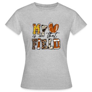 My heart is on that field - Women's T-Shirt - heather grey - Front - AI Model Female 172 dark (172cm)