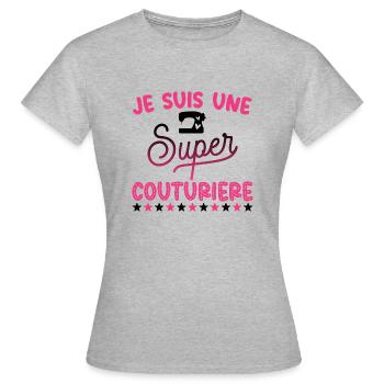 Je suis une super couturière humour couture - T-shirt Femme - gris chiné - Devant - AI Model Female 172 dark (172cm)