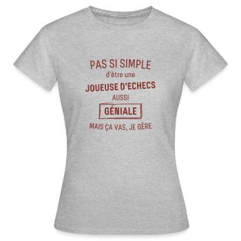 Joueuse d'echecs GÉNIALE rouge brunâtre foncé - T-shirt Femme - gris chiné - Devant - AI Model Female 172 dark (172cm)