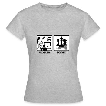 Chess solves problems - Women's T-Shirt - heather grey - Front - AI Model Female 172 dark (172cm)