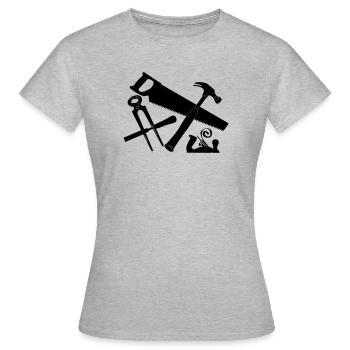 Logo de l’outil Charpentier - T-shirt Femme - gris chiné - Devant - AI Model Female 172 dark (172cm)
