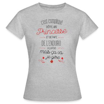 compliqué d être Princesse et faire de L enduro - T-shirt Femme - gris chiné - Devant - AI Model Female 172 dark (172cm)