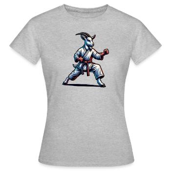 Karate-Ziege in Action – Dynamischer Kampfgeist - Frauen T-Shirt - Grau meliert - Vorne - AI Model Female 172 dark (172cm)