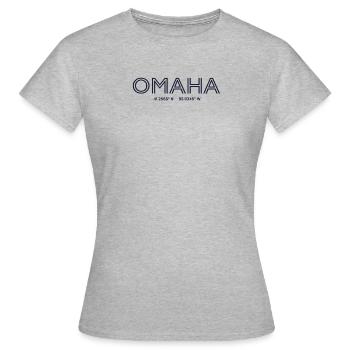 USA Stadt Koordinaten - Omaha - Frauen T-Shirt - Grau meliert - Vorne - AI Model Female 172 dark (172cm)