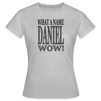 ich bin Daniel ich heiße Daniel Vorname Daniel - Frauen T-Shirt - Grau meliert - Vorne - AI Model Female 172 dark (172cm)
