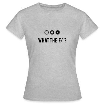 QU'EST-CE QUE LE F /? - T-shirt Femme - gris chiné - Devant - AI Model Female 172 dark (172cm)