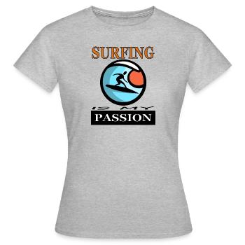 Surfen ist meine Leidenschaft Surfbrett Geschenk - Frauen T-Shirt - Grau meliert - Vorne - AI Model Female 172 dark (172cm)