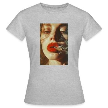 Femme fumeuse aux lèvres rouges | IA - T-shirt Femme - gris chiné - Devant - AI Model Female 172 dark (172cm)